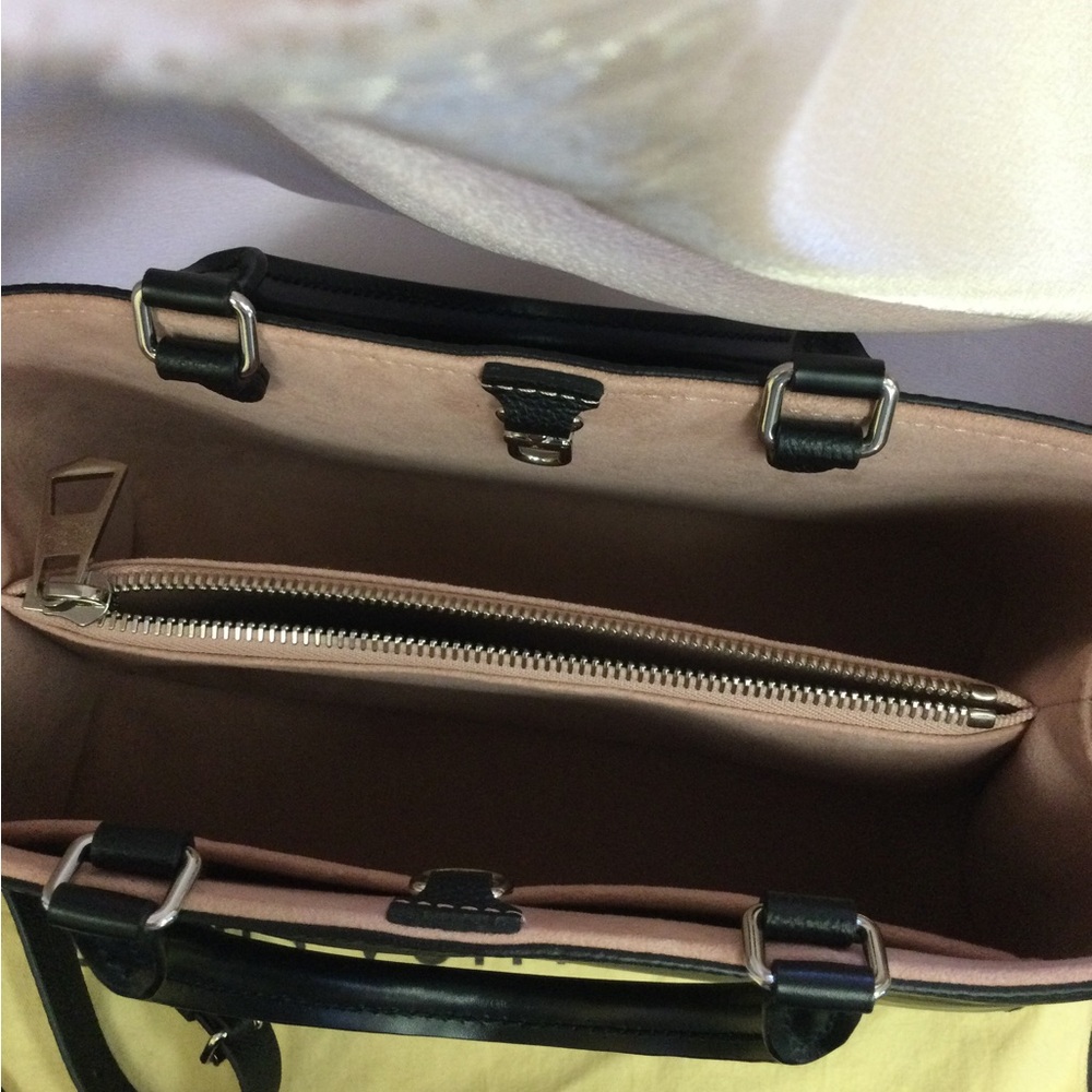 LOUIS VUITTON MARELLE TOTE MM EPI NOIR, NWOT - Picture 3 of 10